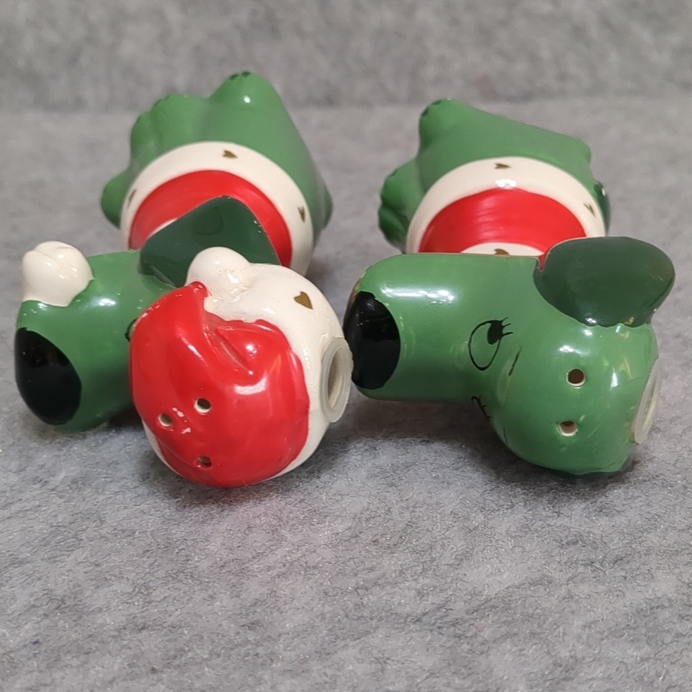 Commodore Japan Christmas Puppy Dog Hound Salt and Pepper Shakers Santa Hat - Picture 5 of 8